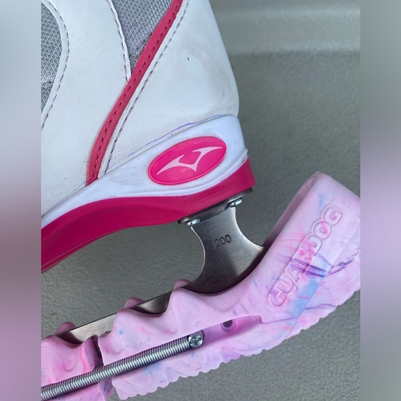 VIC Frost Recreational Ice Skates, Junior/Girls, White/Pink, Size Y13 - Picture 4 of 10